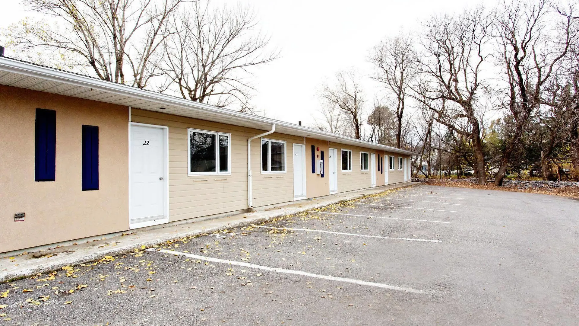 **  Motel Homeric Quebec City Canada