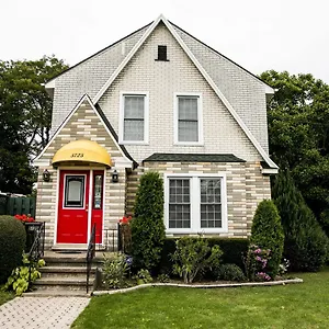 Cozy House 3* Niagara Falls